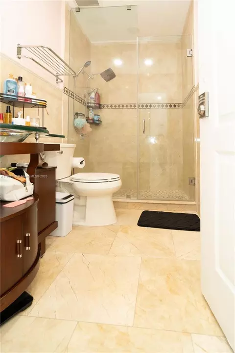 Bath - 298 E 3rd St #102, Hialeah, FL 33010 photo 2 of 8