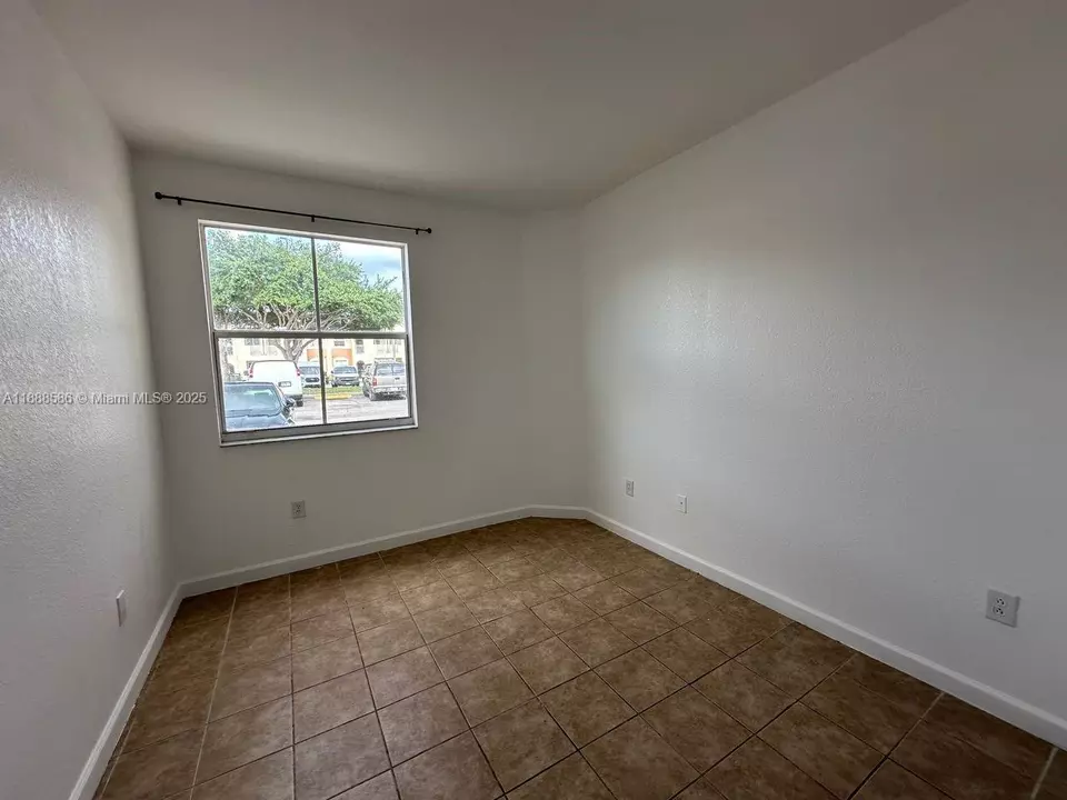 Bedroom - 2524 SE 16th Rd #102, Homestead, FL 33035 photo 5 of 6