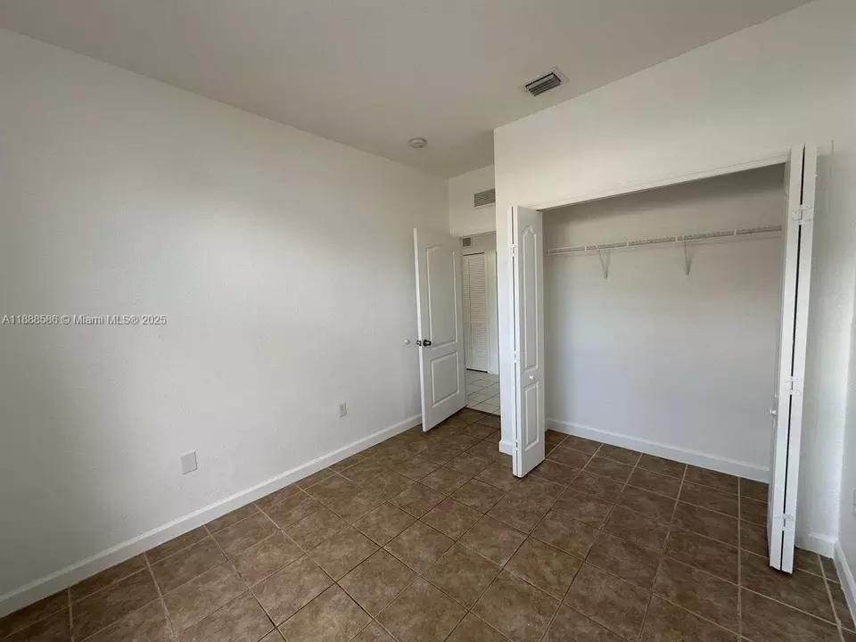 Bedroom - 2524 SE 16th Rd #102, Homestead, FL 33035 photo 4 of 6