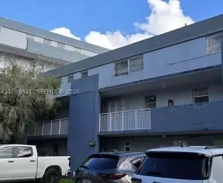 9375 Fontainebleau Blvd #L219, Miami, FL 33172