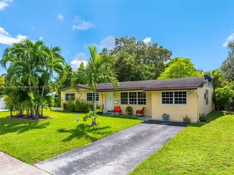 9710 SW 74th St, Miami, FL 33173