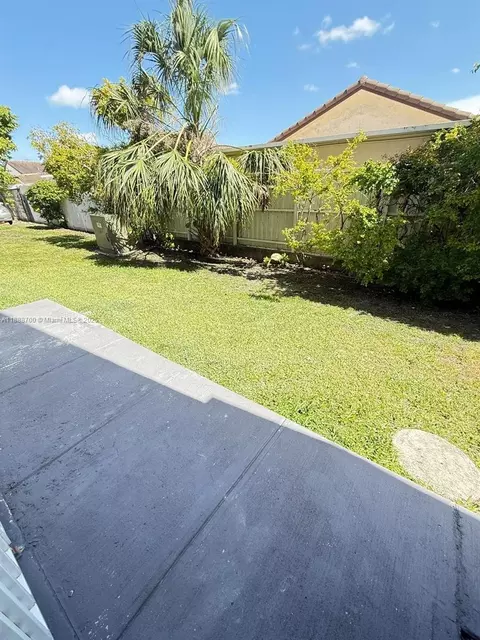 Exterior - 2680 W 76th St #104, Hialeah, FL 33016 photo 1 of 4