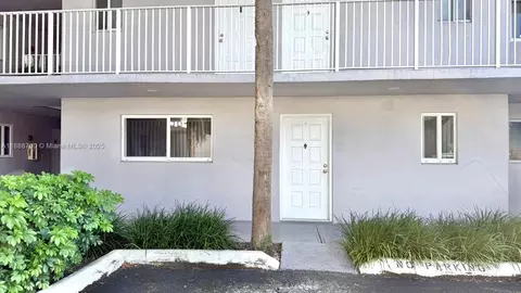 Exterior - 2680 W 76th St #104, Hialeah, FL 33016 photo 3 of 4