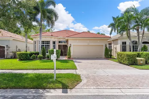 19324 SW 66th St, Fort Lauderdale, FL 33332