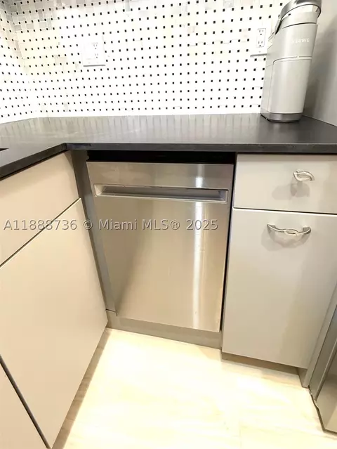 199 SW 12th Ave #404A, Miami, FL 33130 photo 27