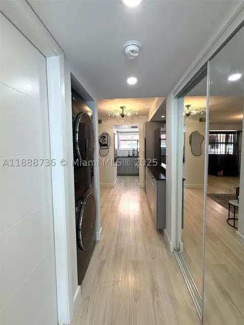 199 SW 12th Ave #404A, Miami, FL 33130 photo 29