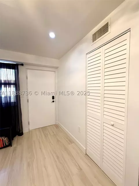 199 SW 12th Ave #404A, Miami, FL 33130 photo 13