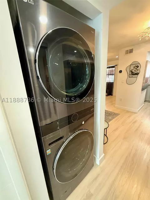 199 SW 12th Ave #404A, Miami, FL 33130 photo 9