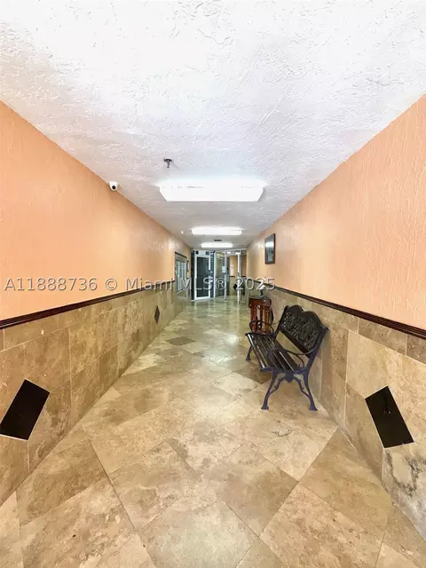 199 SW 12th Ave #404A, Miami, FL 33130 photo 2