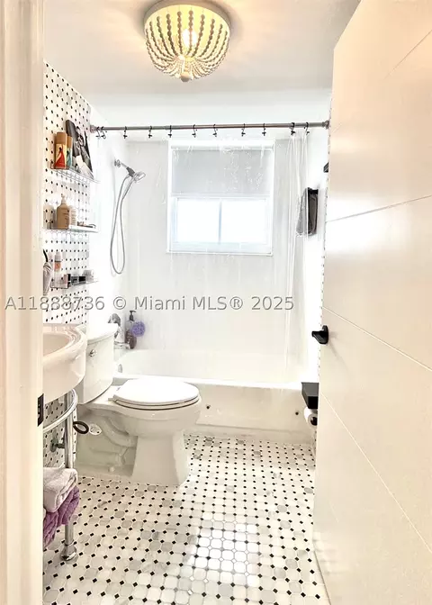 199 SW 12th Ave #404A, Miami, FL 33130 photo 8