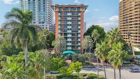 2951 S Bayshore Dr #710, Miami, FL 33133