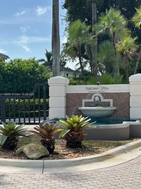 8523 SW 139th Ter, Palmetto Bay, FL 33158