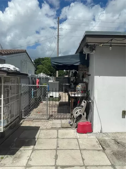 Exterior - 390 E 53rd St, Hialeah, FL 33013 photo 5 of 9