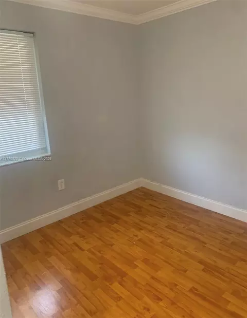 359 E 46th St, Hialeah, FL 33013 photo 9