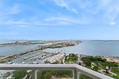244 Biscayne Blvd #3903, Miami, FL 33132