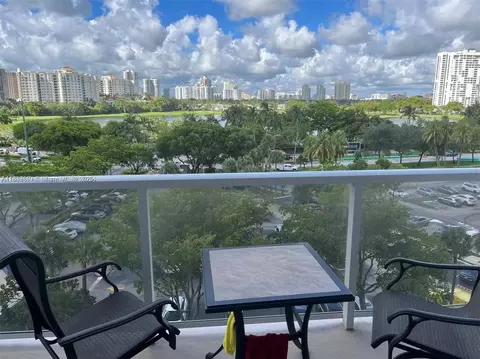 3701 N Country Club Dr #705, Aventura, FL 33180
