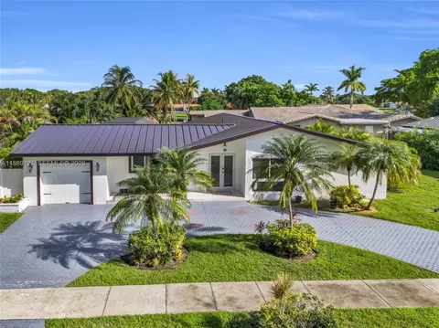 7211 Bamboo St, Miami Lakes, FL 33014