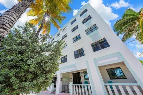 1390 Ocean Dr #202, Miami Beach, FL 33139