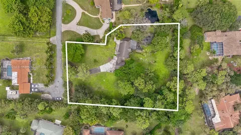 5310 NW 79th Way, Parkland, FL 33067