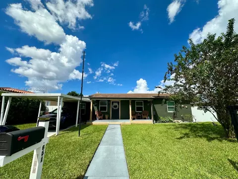 651 E 38th St, Hialeah, FL 33013 photo 1