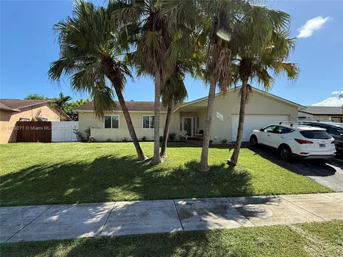 13060 SW 263rd Ter, Homestead, FL 33032