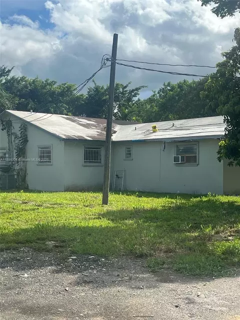19755 SW 190th St, Miami, FL 33187