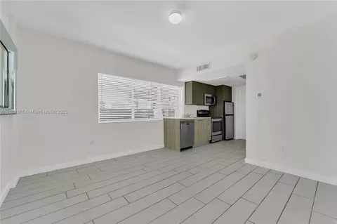 740 Meridian Ave #18, Miami Beach, FL 33139