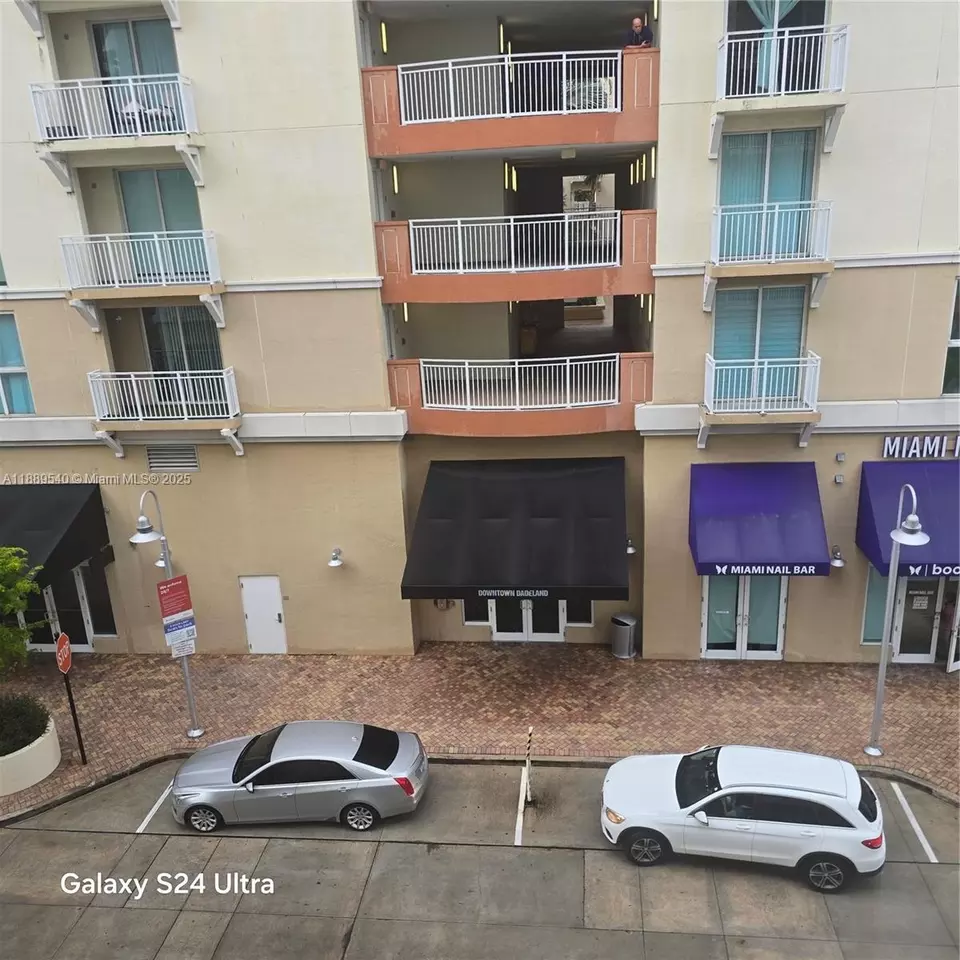 Exterior - 7280 SW 90th St #301, Miami, FL 33156 photo 3 of 6