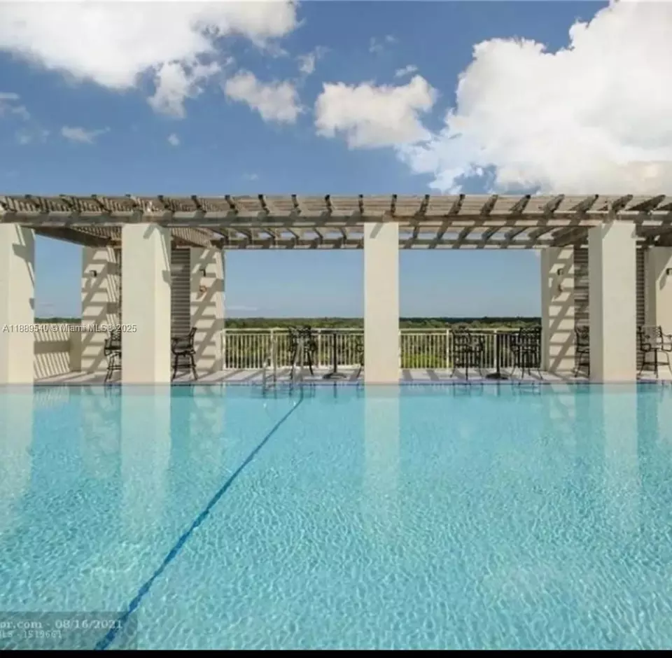 Exterior - 7280 SW 90th St #301, Miami, FL 33156 photo 5 of 6