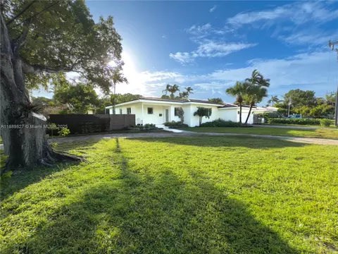 1300 NE 102nd St, Miami Shores, FL 33138