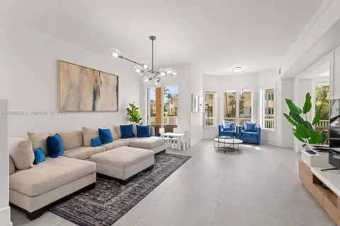 3172 NE 211th St, Aventura, FL 33180