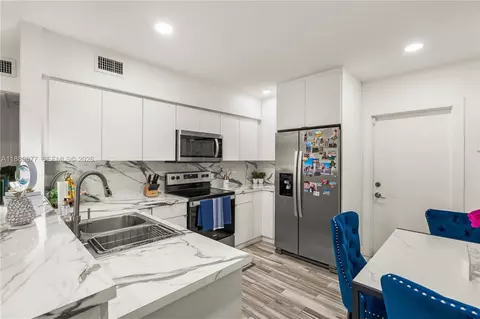 17365 SW 95th Ave #17365, Palmetto Bay, FL 33157