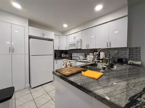 15408 SW 85th Ter #184, Miami, FL 33193
