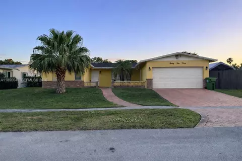 9430 NW 18th St, Pembroke Pines, FL 33024