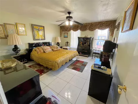 Bedroom - 1320 W 71st St, Hialeah, FL 33014 photo 1 of 3