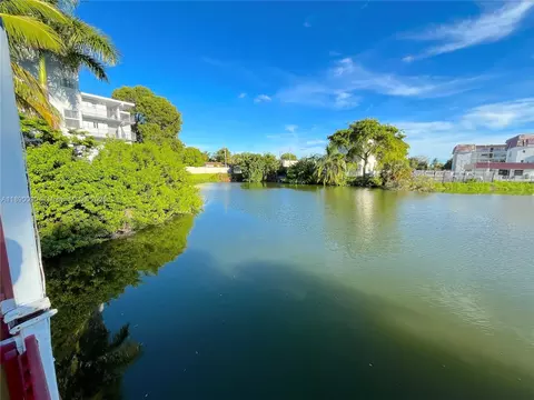 View/Area - 1320 W 71st St, Hialeah, FL 33014 photo 3 of 5