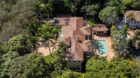 View/Area - 5785 SW 96th St, Pinecrest, FL 33156 photo 2 of 2