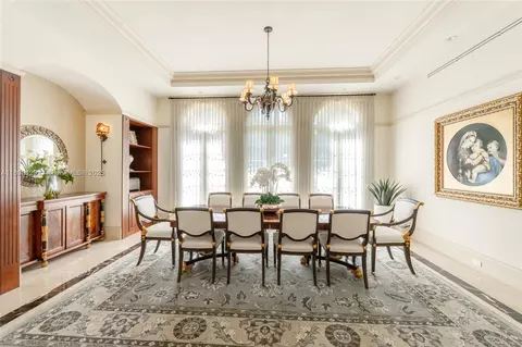Dining - 5785 SW 96th St, Pinecrest, FL 33156 photo 1 of 1