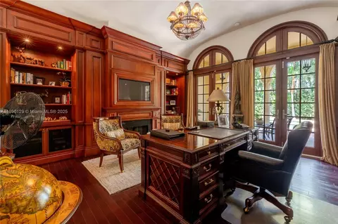 Other - 5785 SW 96th St, Pinecrest, FL 33156 photo 2 of 9