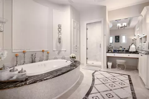 Bath - 5785 SW 96th St, Pinecrest, FL 33156 photo 1 of 6