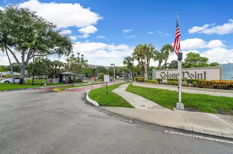 1100 Colony Point Cir #504, Pembroke Pines, FL 33026