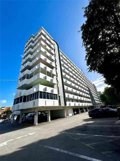 3545 NE 166th St #805, North Miami Beach, FL 33160