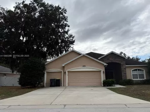 2974 Blackwater Oaks Dr, Mulberry, FL 33860