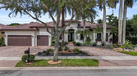 11807 NW 69th Pl, Parkland, FL 33076