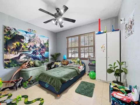 Other - 911 E 14th Pl, Hialeah, FL 33010 photo 7 of 11