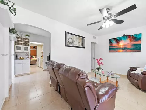 Other - 911 E 14th Pl, Hialeah, FL 33010 photo 5 of 11