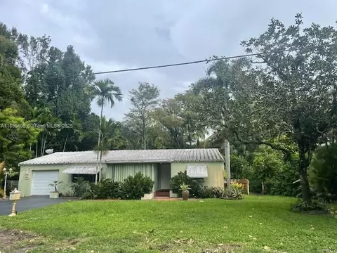 332 Bayberry Dr, Plantation, FL 33317