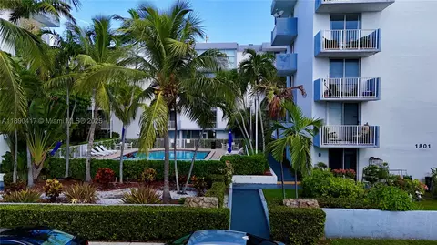 1801 S Treasure Dr #110, North Bay Village, FL 33141