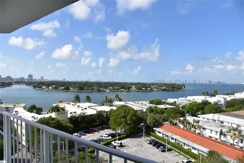 6900 Bay Dr #9D, Miami Beach, FL 33141