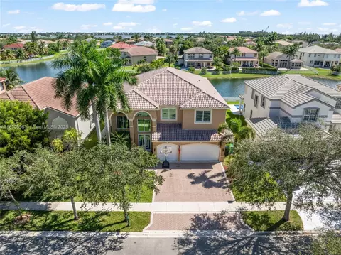 5413 SW 186th Way, Miramar, FL 33029